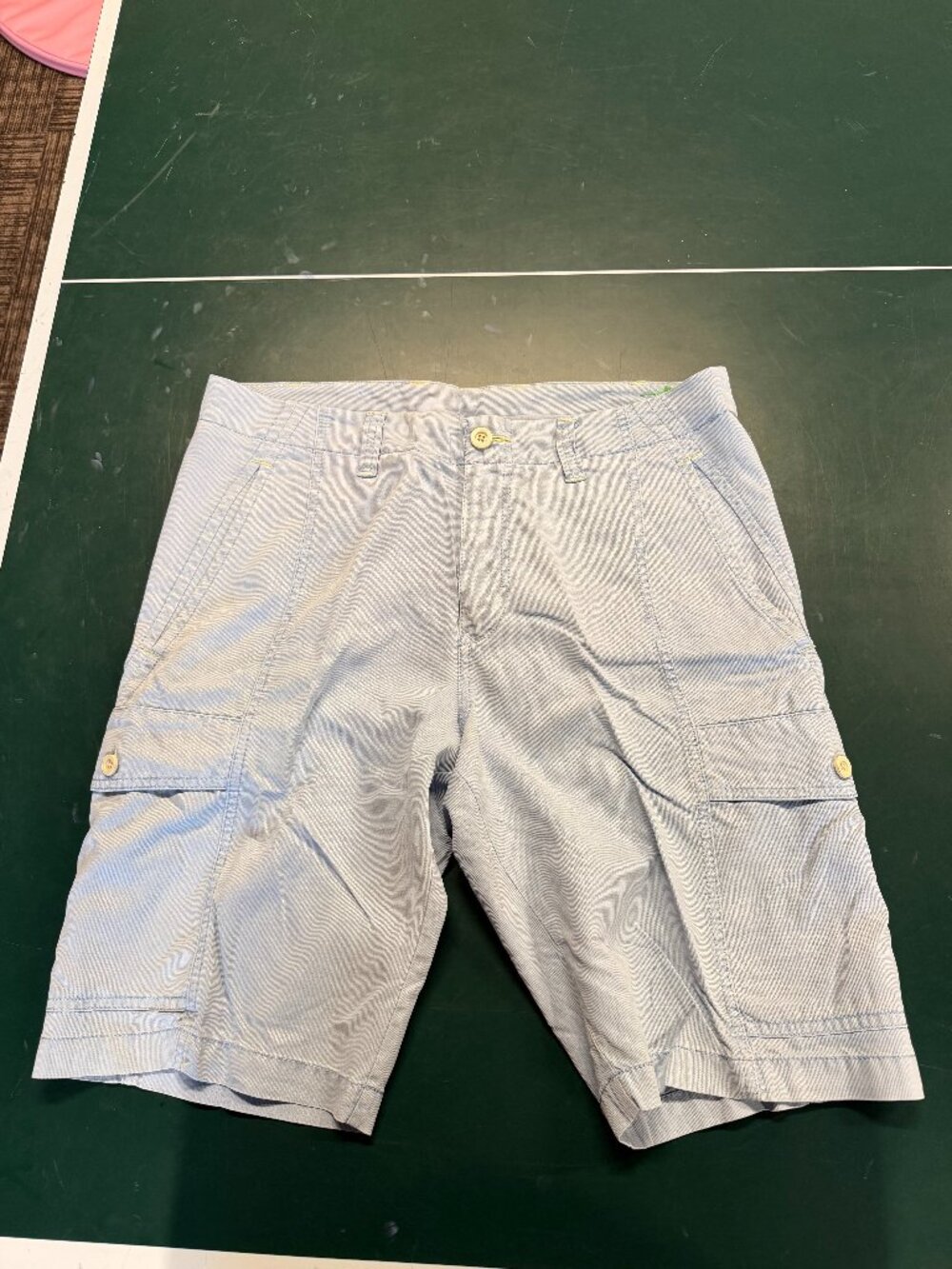 Tommy Bahama Men’s Light Blue Tencel Cargo Shorts Size 32